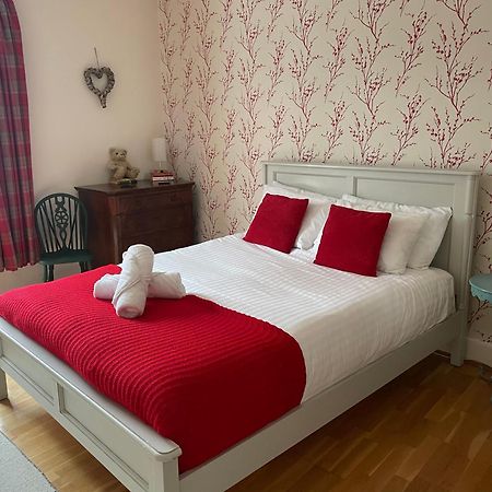 Pass The Keys Superbly Located Handsome Georgian Townhouse شروزبري المظهر الخارجي الصورة