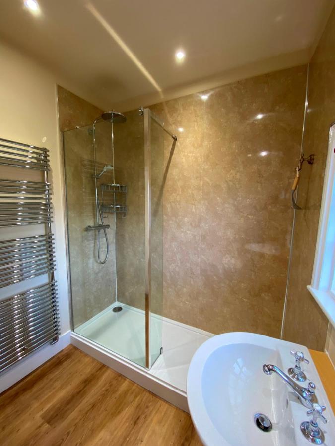 Pass The Keys Superbly Located Handsome Georgian Townhouse شروزبري المظهر الخارجي الصورة