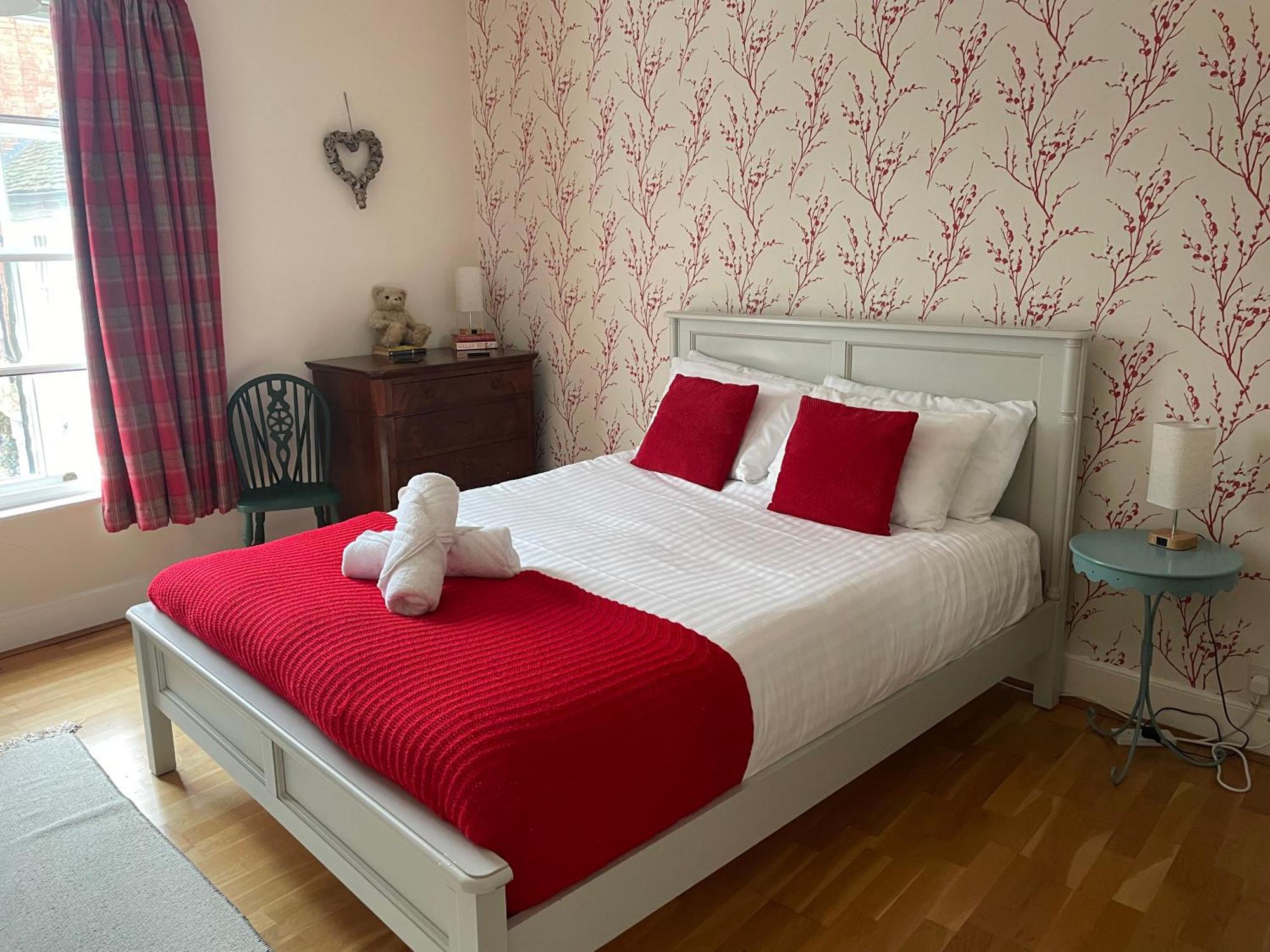 Pass The Keys Superbly Located Handsome Georgian Townhouse شروزبري المظهر الخارجي الصورة